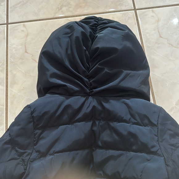 Navy Blue Ruffle GAP- Winter Coat Size 12-18 months - Picture 6 of 10